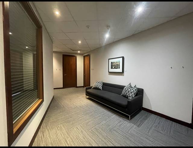 1,971M² OFFICE TO LET IN SANDTON CENTRAL